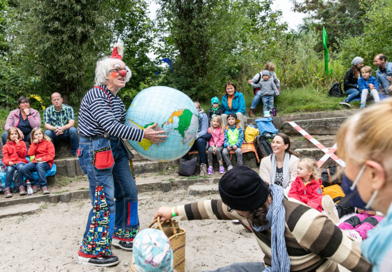 Weltkindertag am 19. September 2021 im Kinderwald in Hannover. Es treten auf Spunk, Florian Müller , Die Blindfischer und Unmada ( Manfred Kindel)